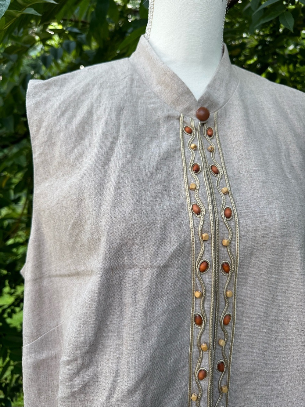 Jessica Howard Beige Embroidered Linen Vest with Bead Accents Sz 14 - Picture 2 of 15